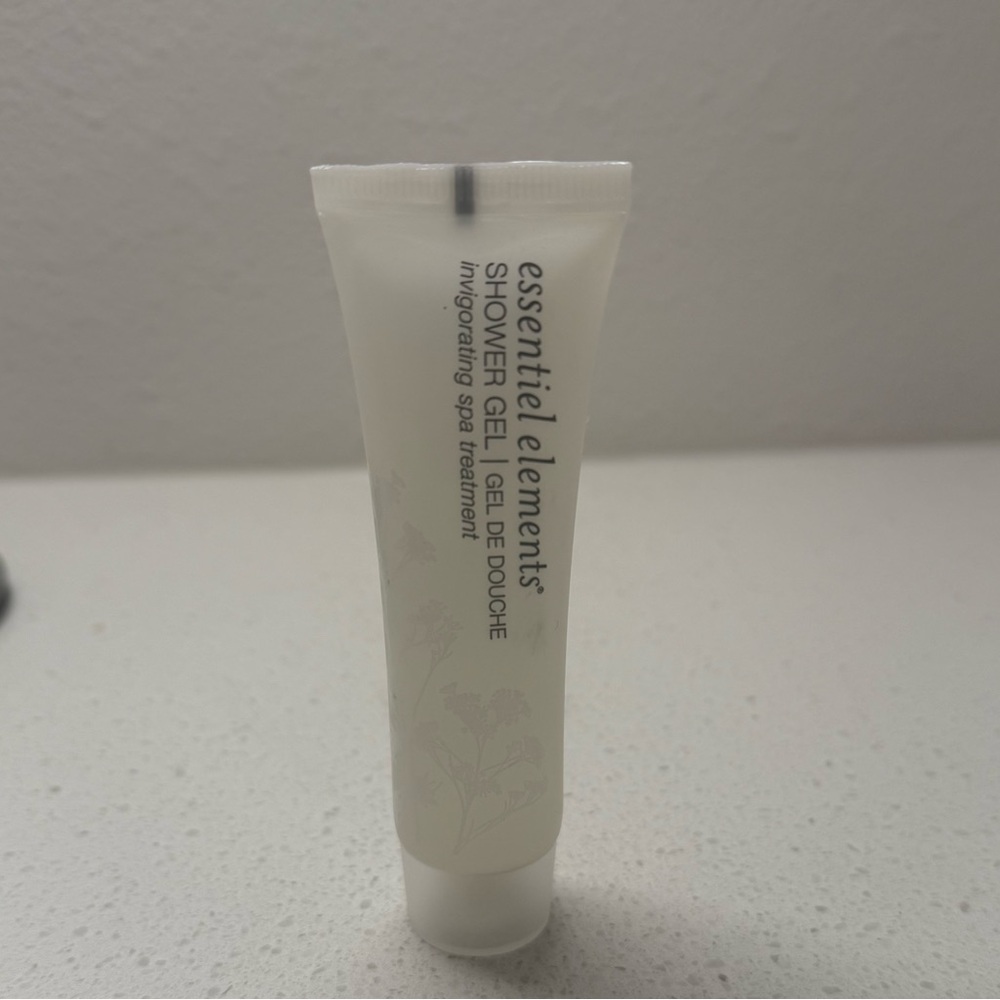 ♡ 5/$20 Essential Elements Shower Gel